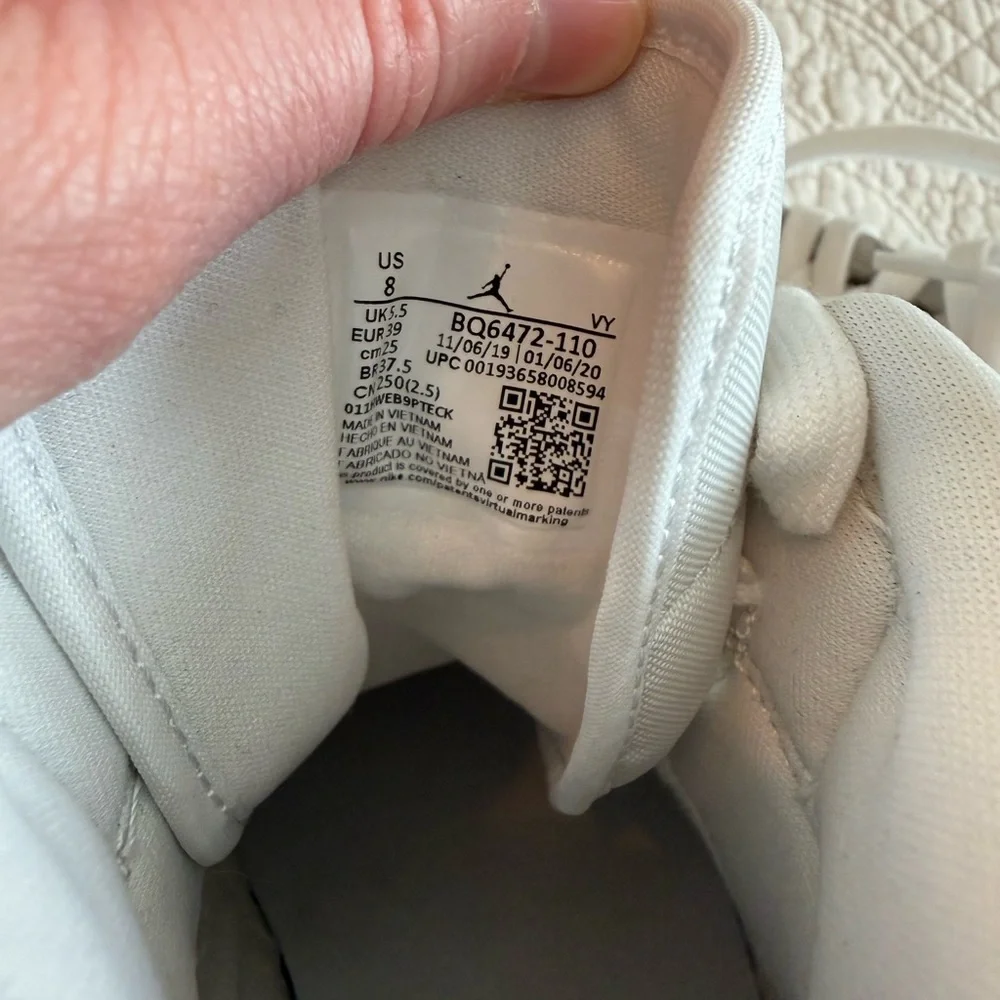 Air Jordan 1 Mid Snake Skin White Woman's - Picture 4 of 4